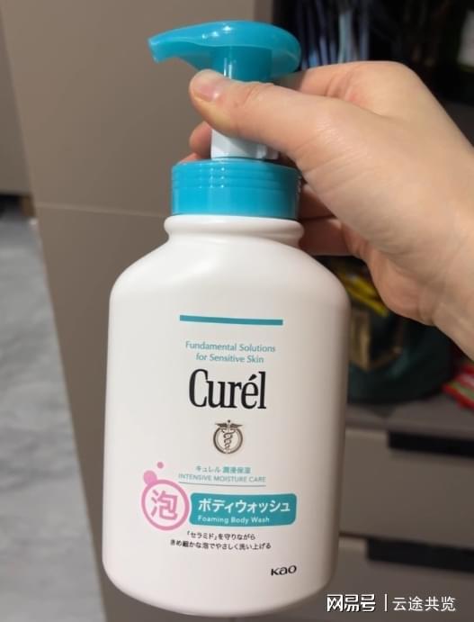 克星实测！6 款换季锁水养出水光肌！pg电子免费模拟器游戏沐浴露推荐假滑(图6)